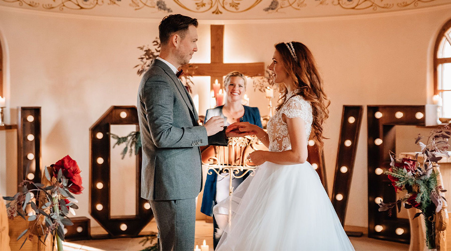 Tiny Weddings Beitragsbild